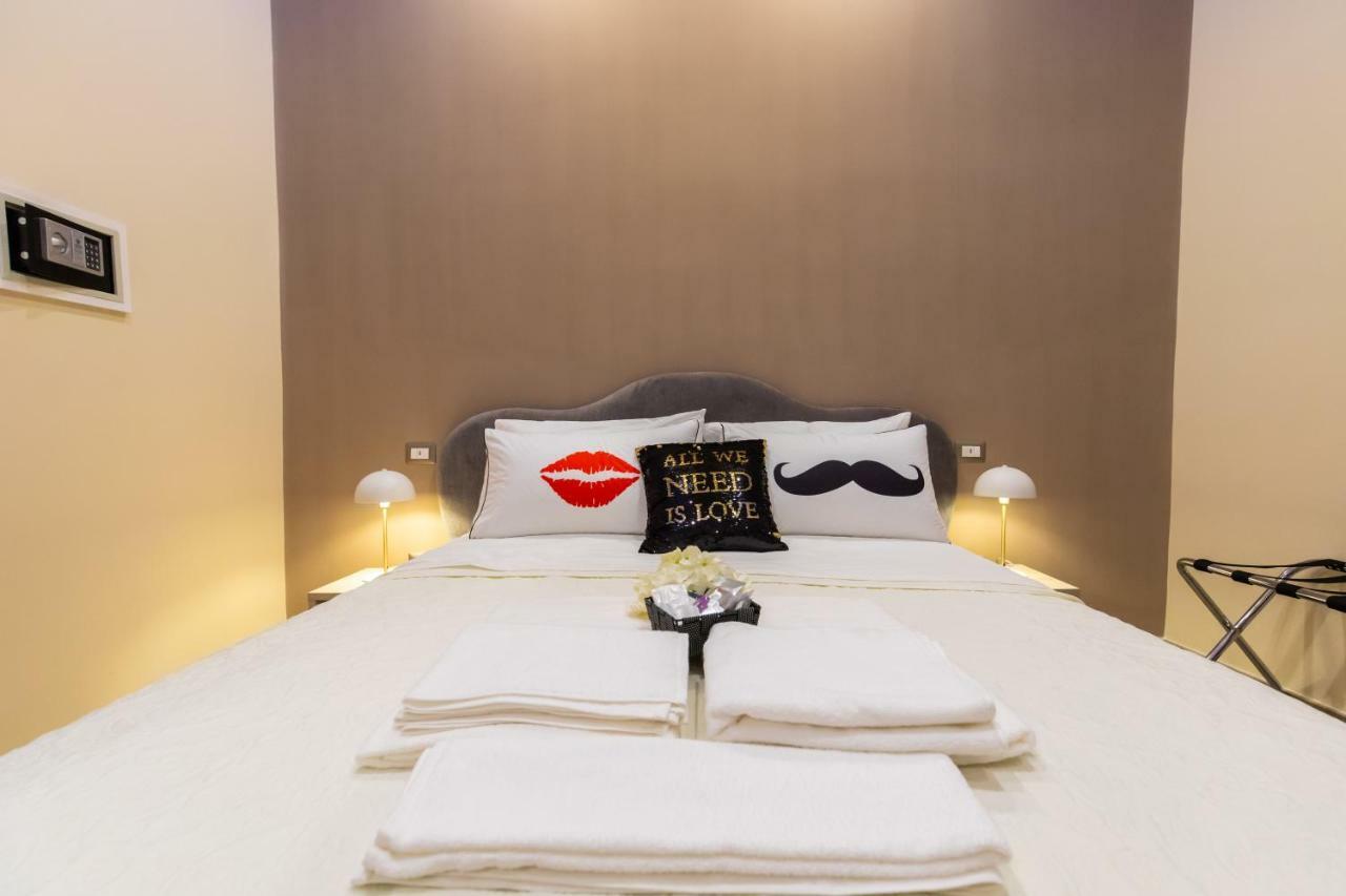 B&B Napoli Holidays Экстерьер фото