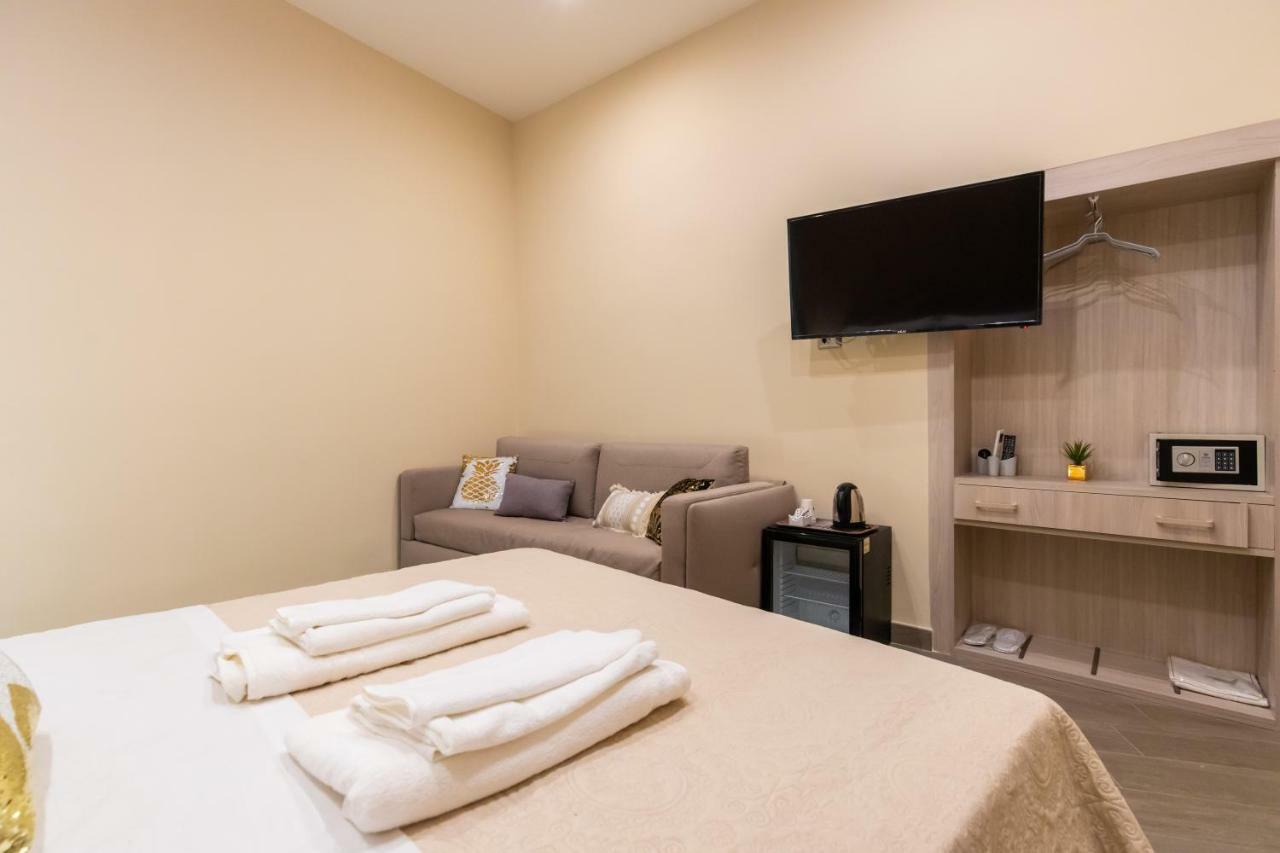 B&B Napoli Holidays Экстерьер фото